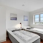 6 Bedroom Cozy In * Grindsted