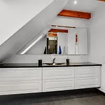 6 Bedroom Cozy In Hébergement de vacances